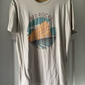 Red Rocks Graphic T-Shirt - light gray